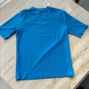 NEW 🆕 Men's Blue Rash guard T-Shirt size M with tags